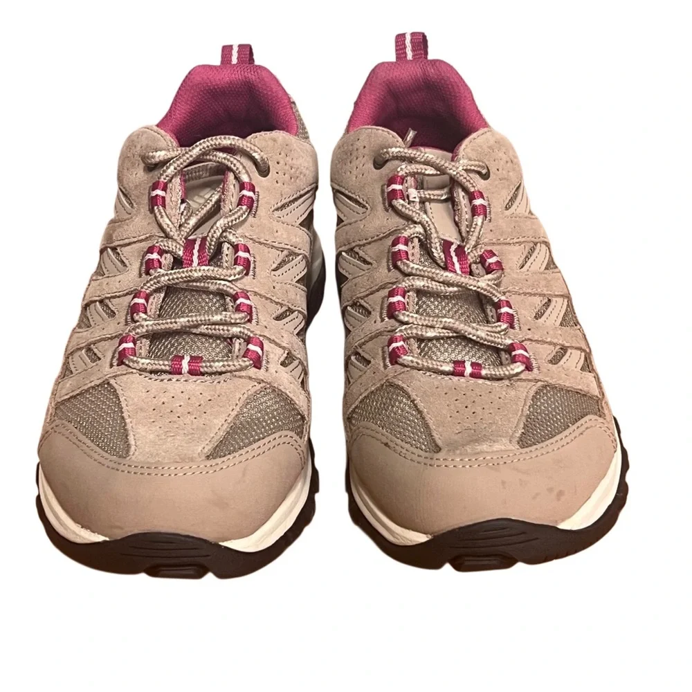 NWT Columbia Crestwood Waterproof Hiking Trail Outdoor Shoe Women's Size 8.5